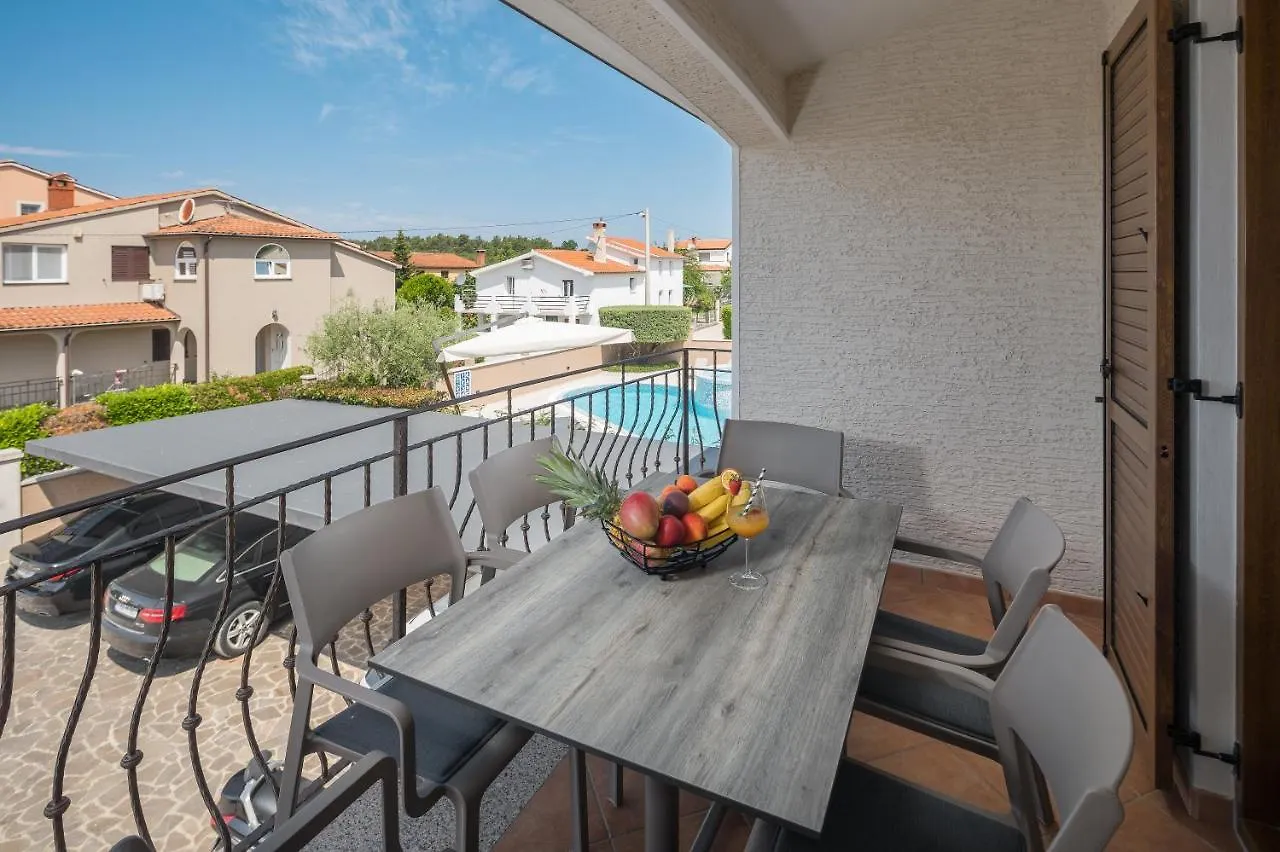 Villa Alena Porec 0*,