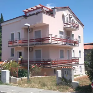 rezervirajte ovdje